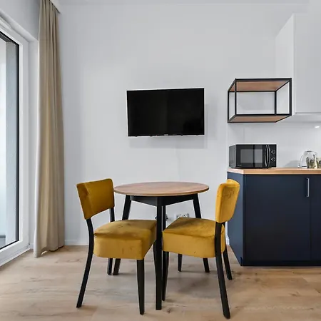 Rentplanet - Apartamenty Kasprzaka Warsaw Exterior photo