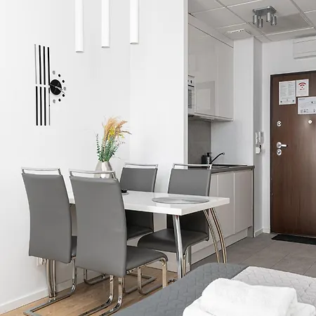 Rentplanet - Apartamenty Kasprzaka Warsaw Exterior photo